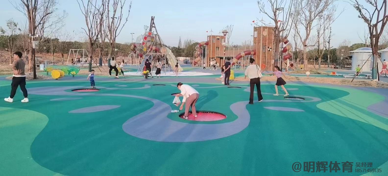 申扎公园跑道是用什么材料做成的